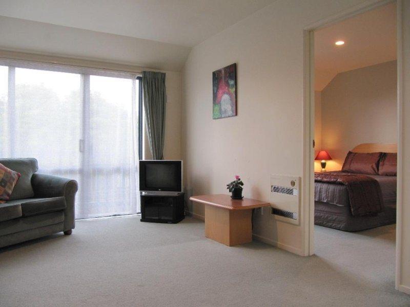 Sherborne Motor Lodge Christchurch Buitenkant foto