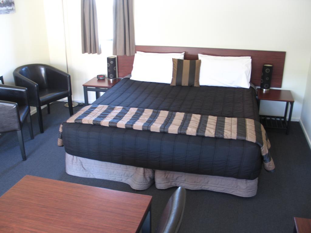 Sherborne Motor Lodge Christchurch Buitenkant foto
