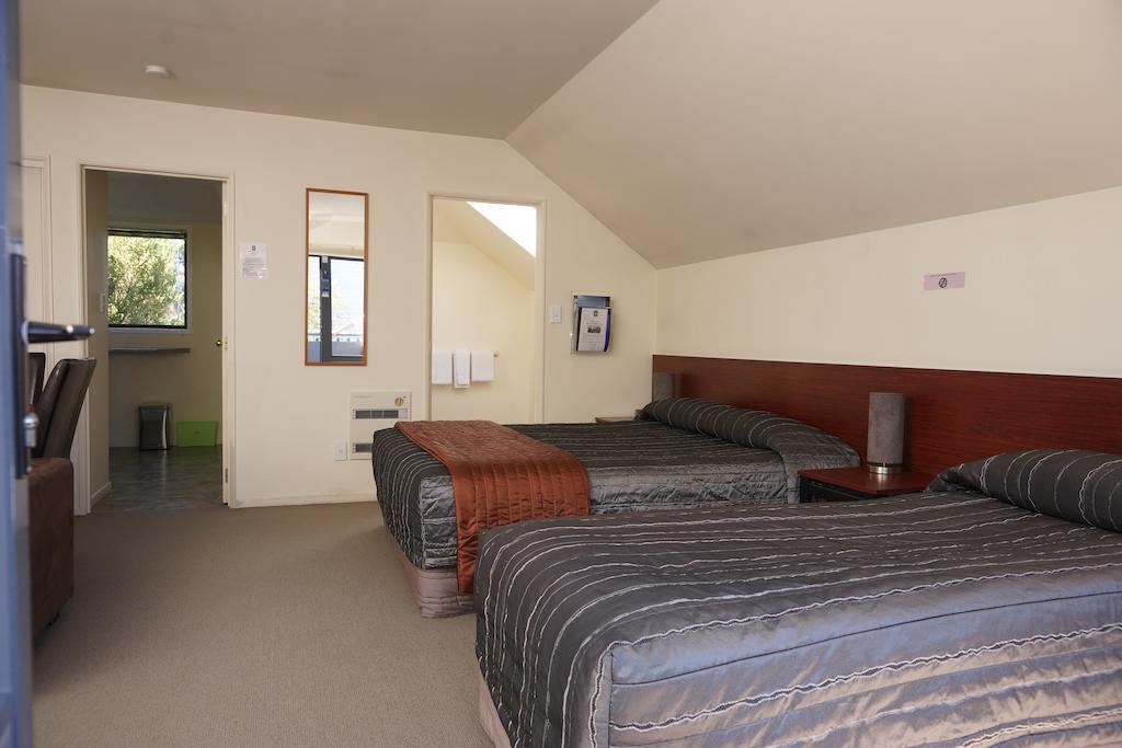 Sherborne Motor Lodge Christchurch Buitenkant foto