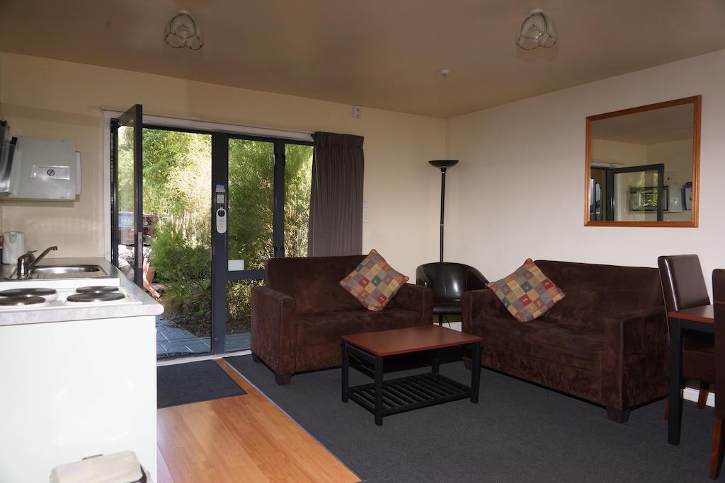 Sherborne Motor Lodge Christchurch Buitenkant foto